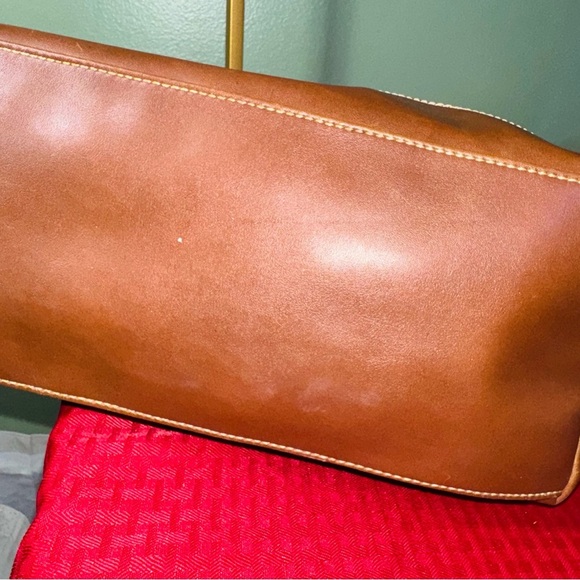 Chaps Cream and Brown Women's Bag - Picture 4 of 7